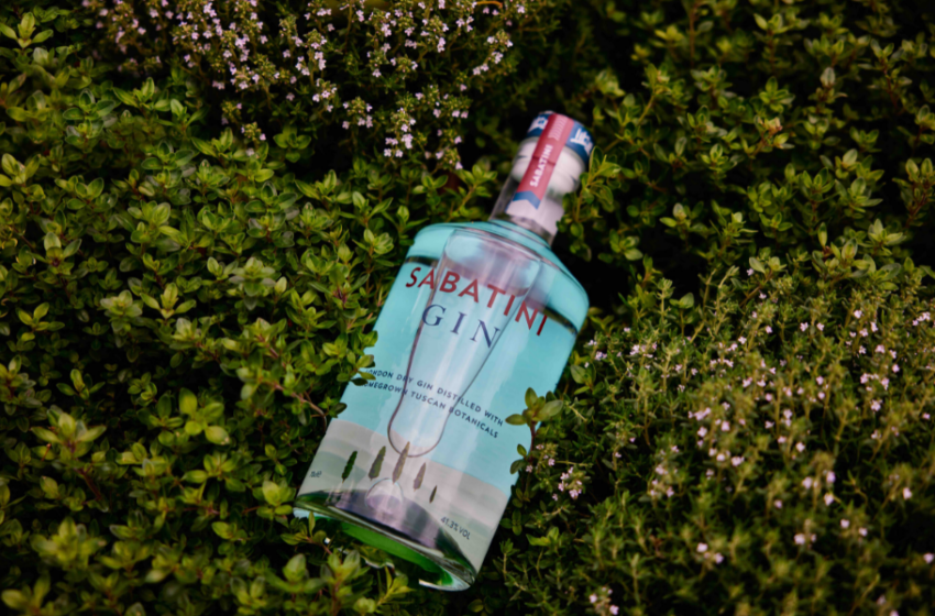  Compagnia dei Caraibi distribuisce Sabatini Gin